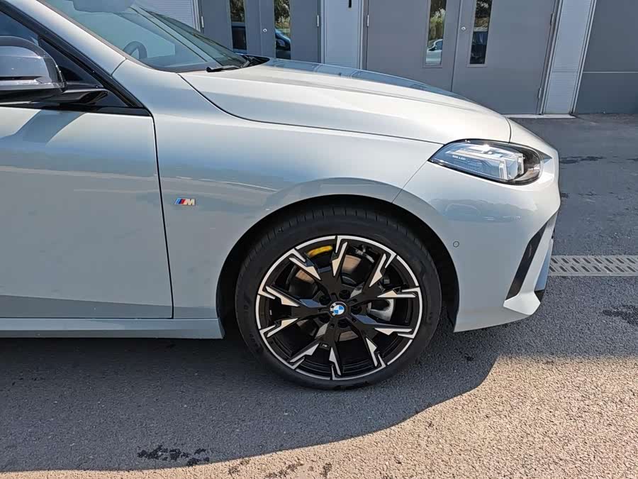 BMW 2 Series 2025 225L M Sport Night Package - zdjęcie 12