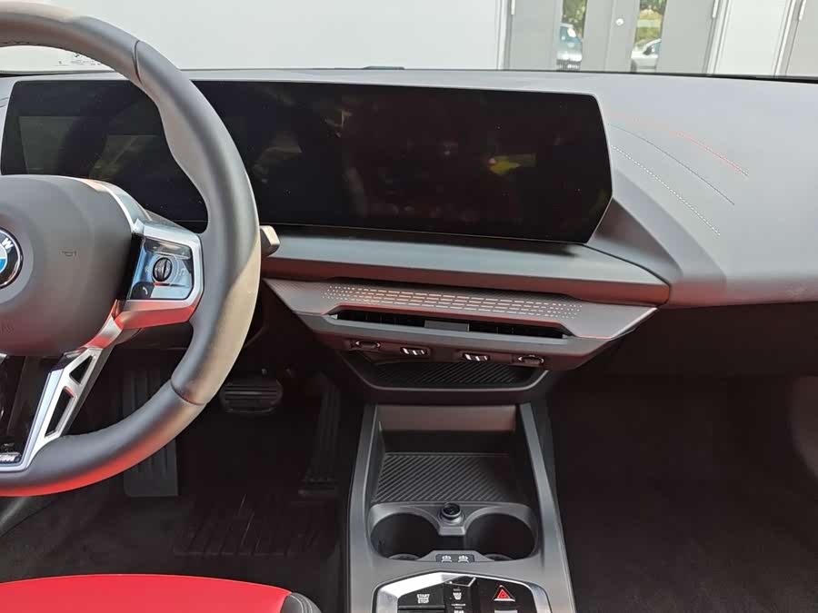 BMW 2 Series 2025 225L M Sport Night Package - zdjęcie 6