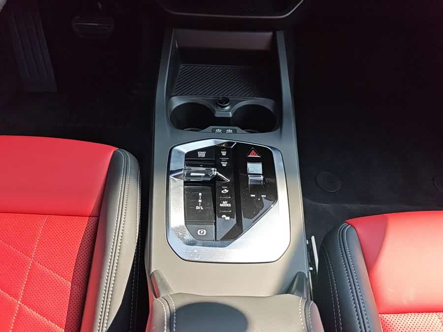 BMW 2 Series 2025 225L M Sport Night Package - zdjęcie 7