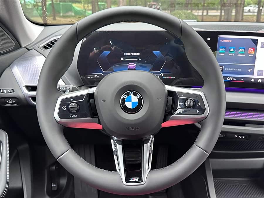 BMW 2 Series 2026 225L M Sport Night Package - zdjęcie 14