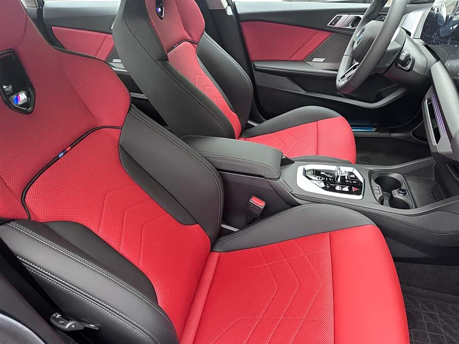 BMW 2 Series 2026 225L M Sport Night Package - zdjęcie 9