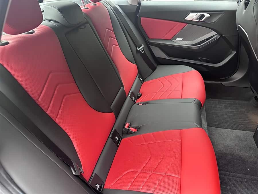 BMW 2 Series 2026 225L M Sport Night Package - zdjęcie 10