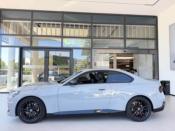 BMW 2 Series (Imported) 2023 225i M Sport Night Package - zdjęcie 15