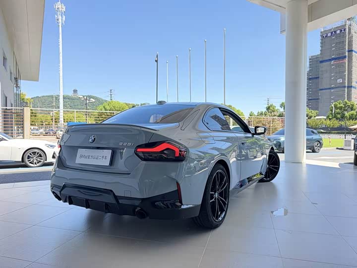 BMW 2 Series (Imported) 2023 225i M Sport Night Package - zdjęcie 18