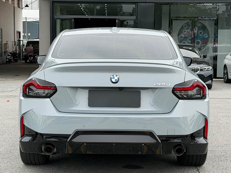 BMW 2 Series (Imported) 2023 225i M Sport Night Package - zdjęcie 4