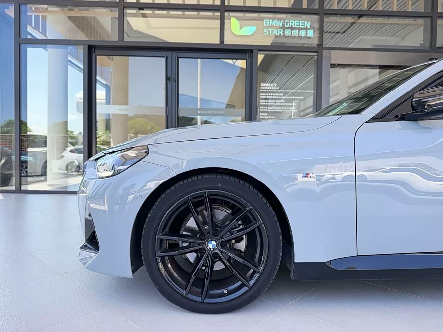 BMW 2 Series (Imported) 2023 225i M Sport Night Package - zdjęcie 4