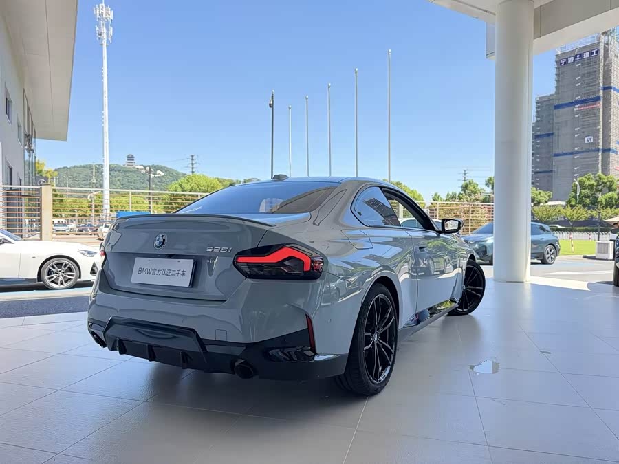 BMW 2 Series (Imported) 2023 225i M Sport Night Package - zdjęcie 5