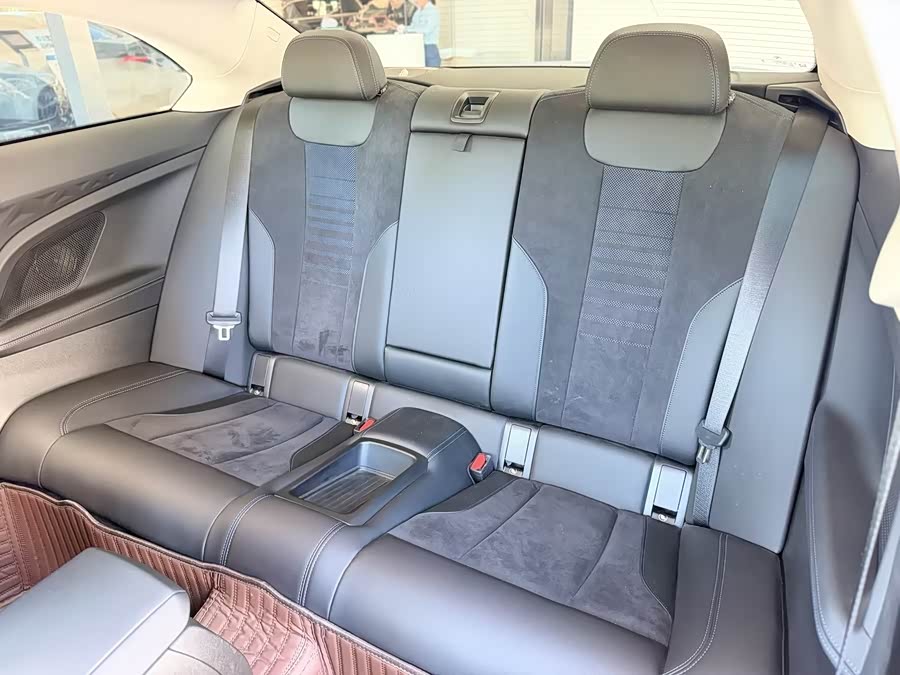 BMW 2 Series (Imported) 2023 225i M Sport Night Package - zdjęcie 9