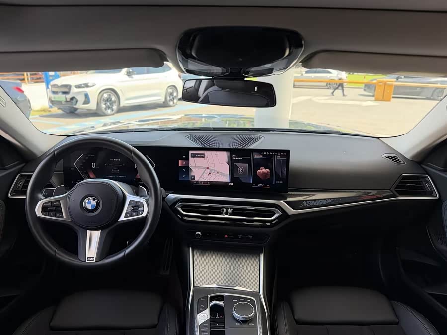 BMW 2 Series (Imported) 2023 225i M Sport Night Package - zdjęcie 10