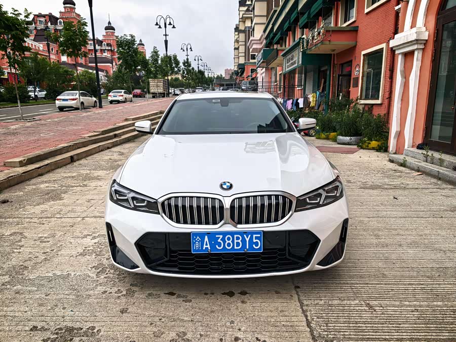BMW 3 Series 2023 320i M Sport - zdjęcie 2