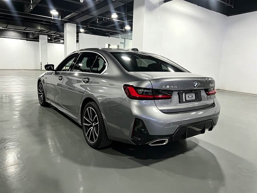 BMW 3 Series 2023 325Li M Sport - zdjęcie 16