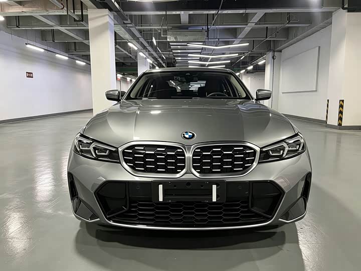 BMW 3 Series 2023 325Li M Sport - zdjęcie 18