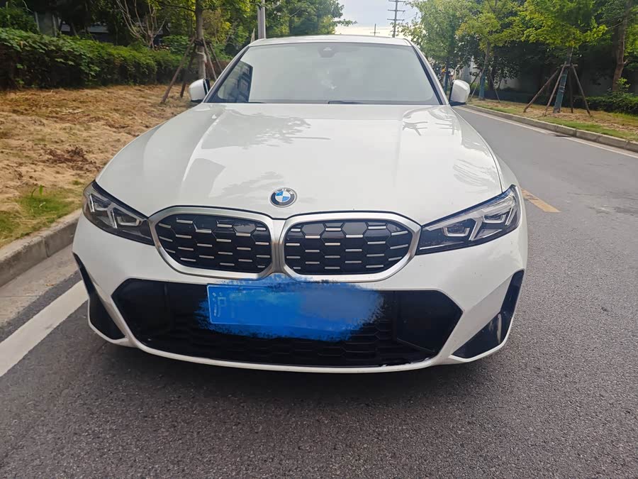 BMW 3 Series 2023 325i M Sport - zdjęcie 2