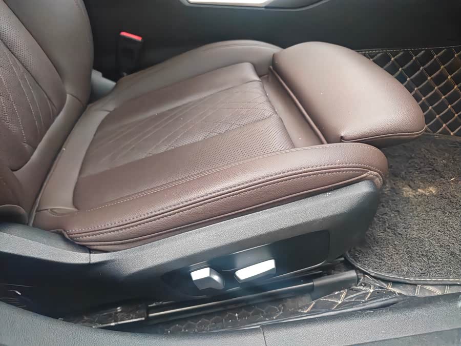 BMW 3 Series 2023 325i M Sport - zdjęcie 12