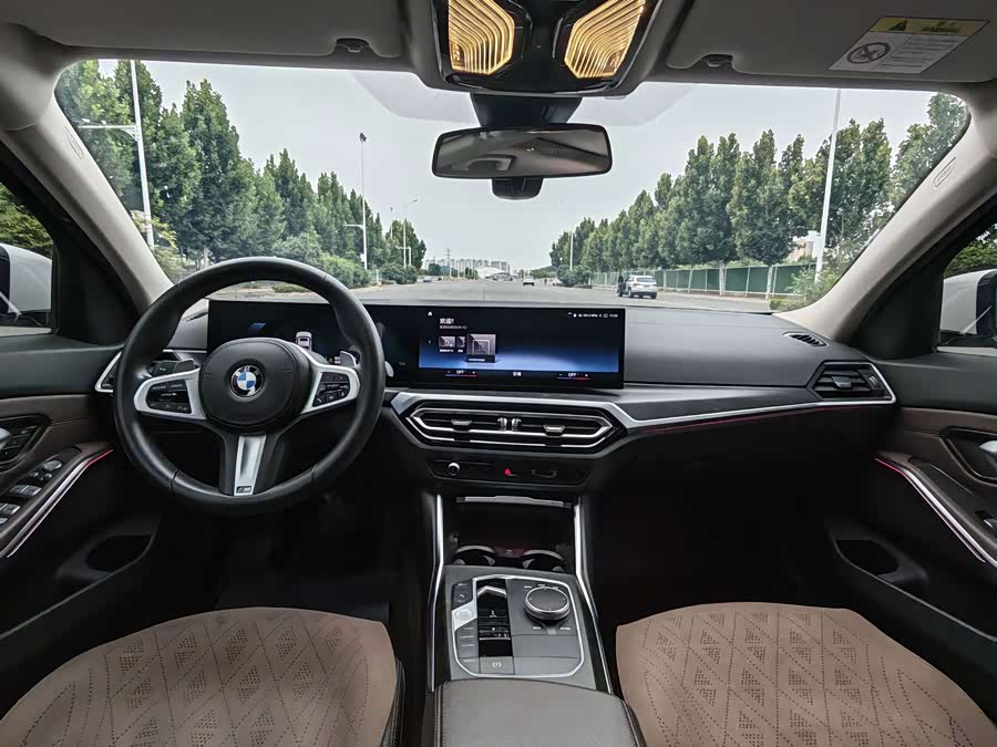 BMW 3 Series 2023 325i M Sport - zdjęcie 6
