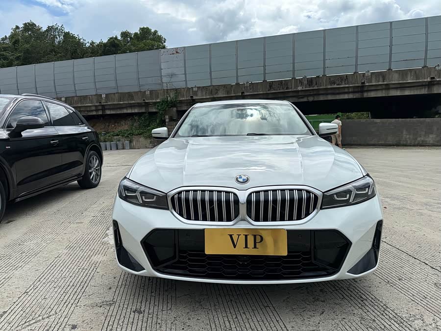 BMW 3 Series 2024 320Li M Sport - zdjęcie 2