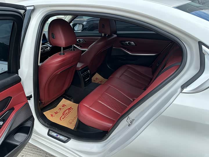 BMW 3 Series 2024 320Li M Sport - zdjęcie 14