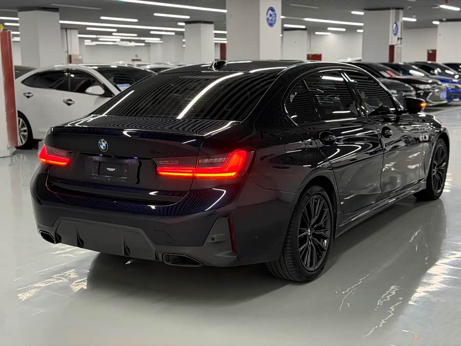 BMW 3 Series 2024 325Li M Sport Night Package - zdjęcie 13