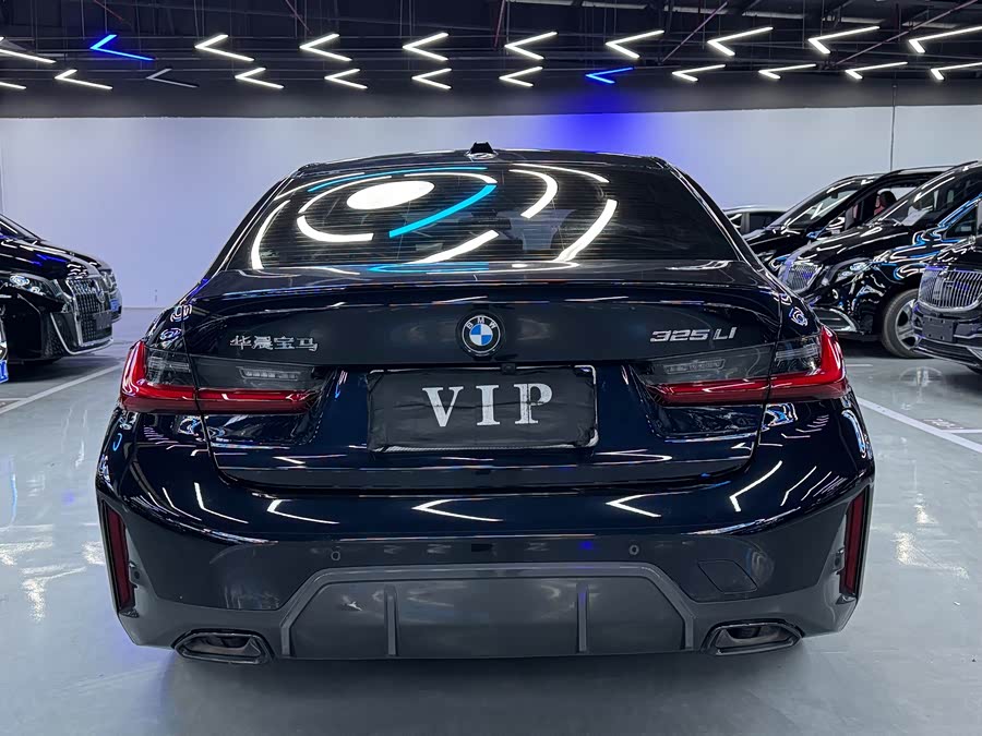 BMW 3 Series 2024 325Li M Sport Night Package - zdjęcie 13