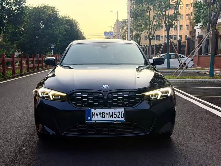 BMW 3 Series 2024 325Li M Sport Night Package - zdjęcie 16