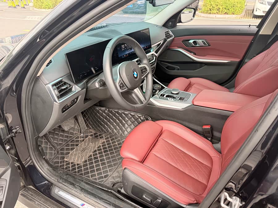 BMW 3 Series 2024 325Li M Sport Night Package - zdjęcie 3