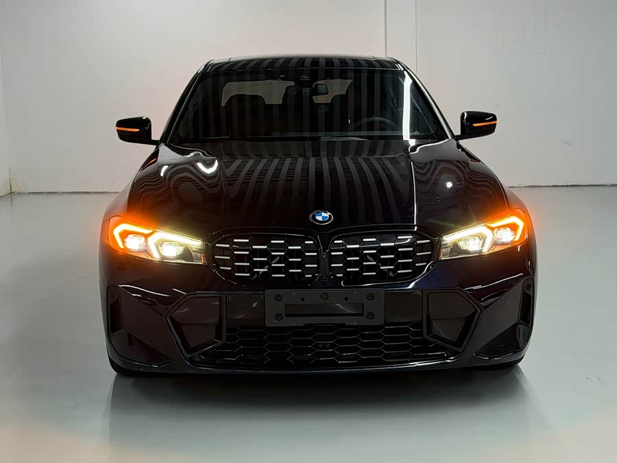 BMW 3 Series 2024 325Li M Sport Night Package - zdjęcie 3
