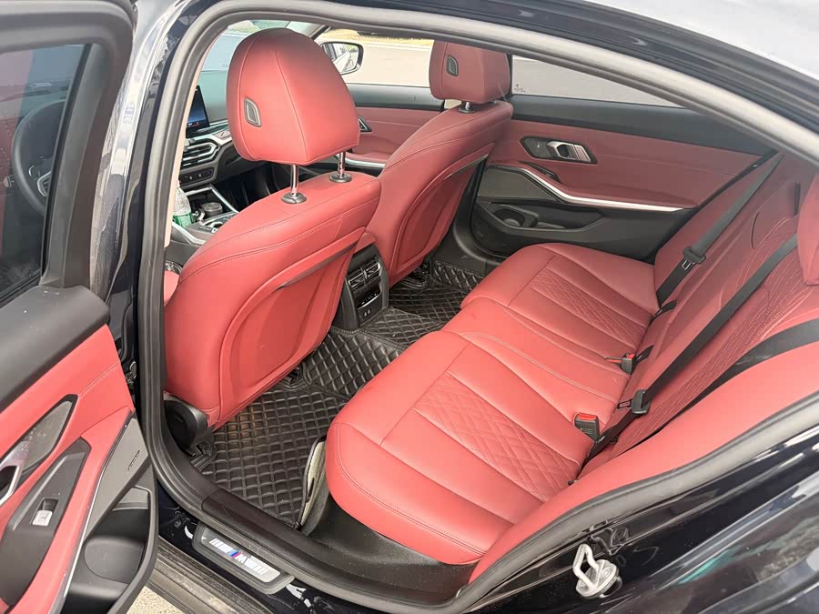BMW 3 Series 2024 325Li M Sport Night Package - zdjęcie 4
