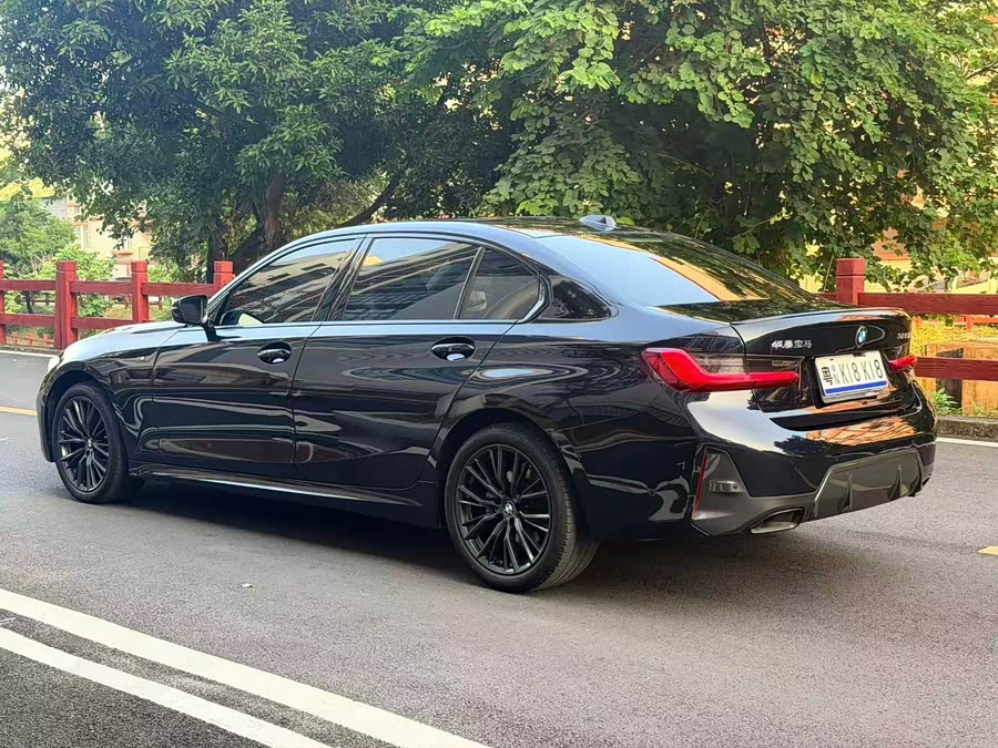BMW 3 Series 2024 325Li M Sport Night Package - zdjęcie 6