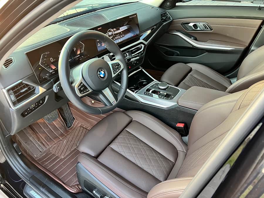 BMW 3 Series 2024 325Li M Sport Night Package - zdjęcie 8
