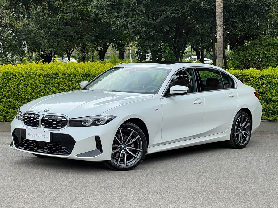 BMW 3 Series 2025 325Li M Sport Package - zdjęcie 1