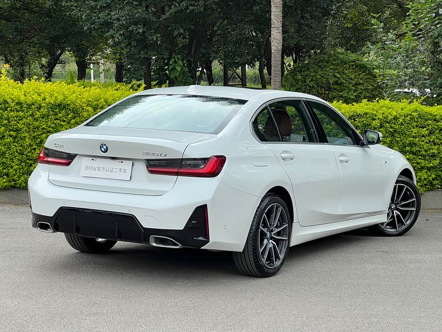 BMW 3 Series 2025 325Li M Sport Package - zdjęcie 3
