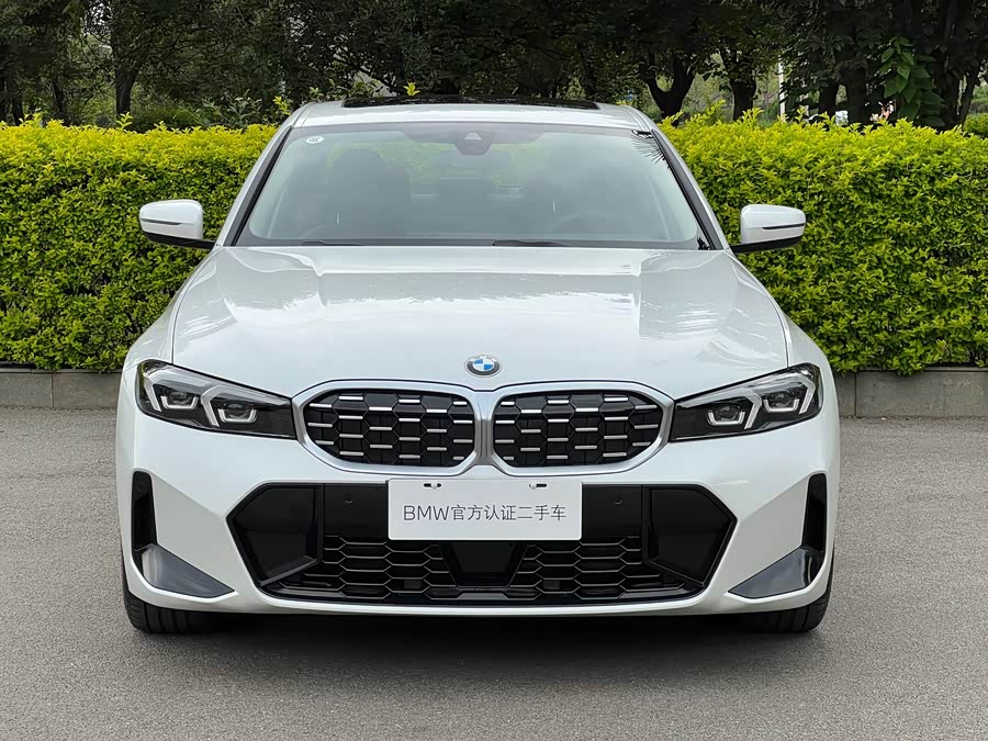 BMW 3 Series 2025 325Li M Sport Package - zdjęcie 4