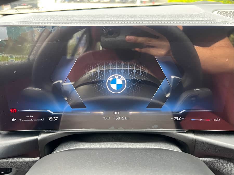 BMW 3 Series 2025 325Li M Sport Package - zdjęcie 10