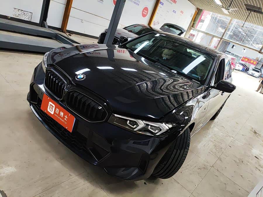 BMW 3 Series 2025 330Li M Sport Night Package - zdjęcie 1