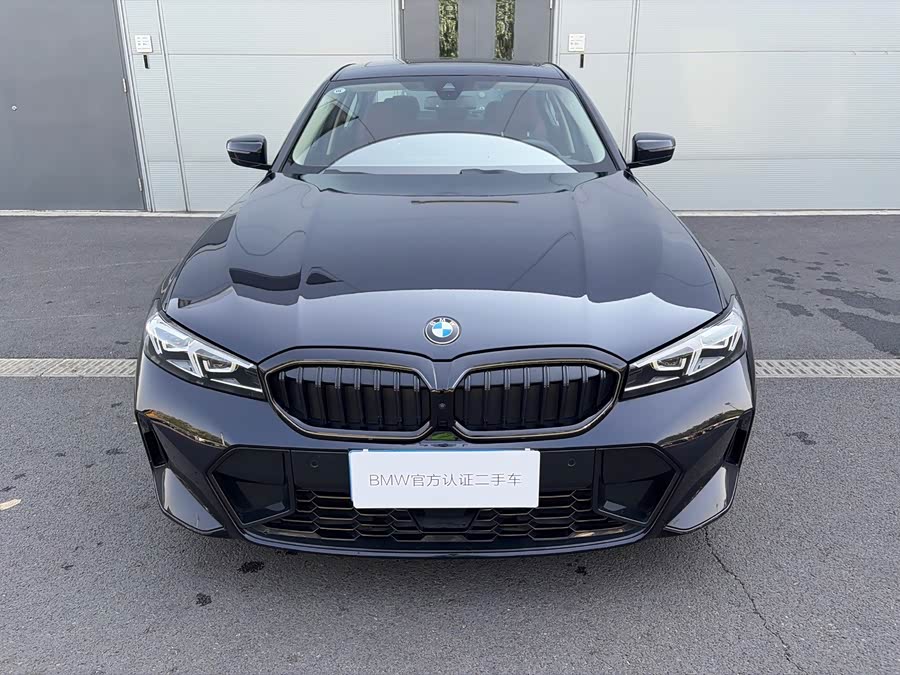 BMW 3 Series 2025 330Li M Sport Night Package - zdjęcie 2