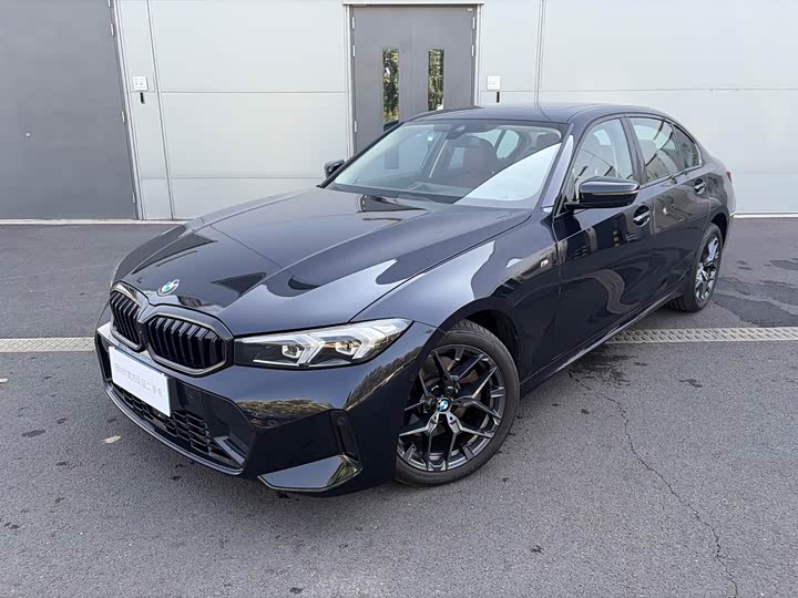 BMW 3 Series 2025 330Li M Sport Night Package - zdjęcie 11