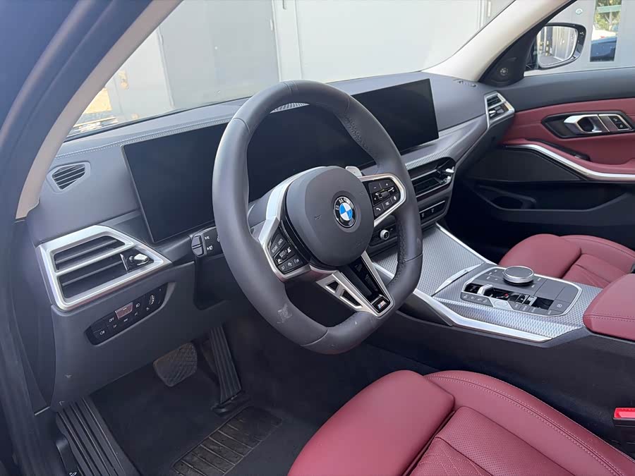 BMW 3 Series 2025 330Li M Sport Night Package - zdjęcie 6