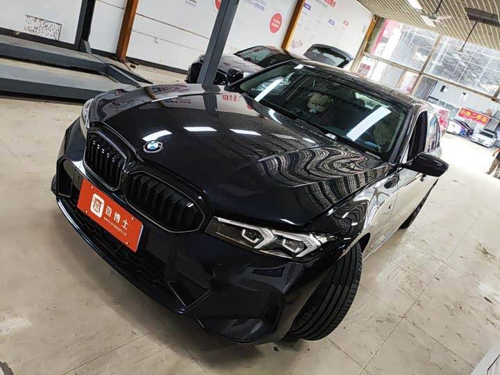 BMW 3 Series 2025 330Li M Sport Night Package - zdjęcie 8