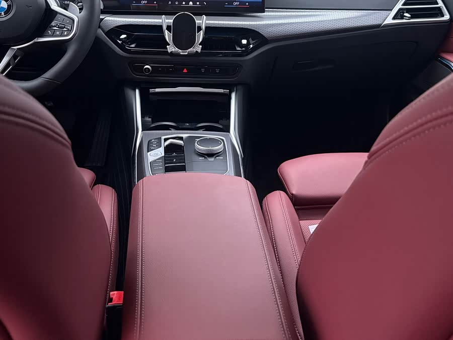 BMW 3 Series 2025 330Li M Sport Night Package - zdjęcie 10