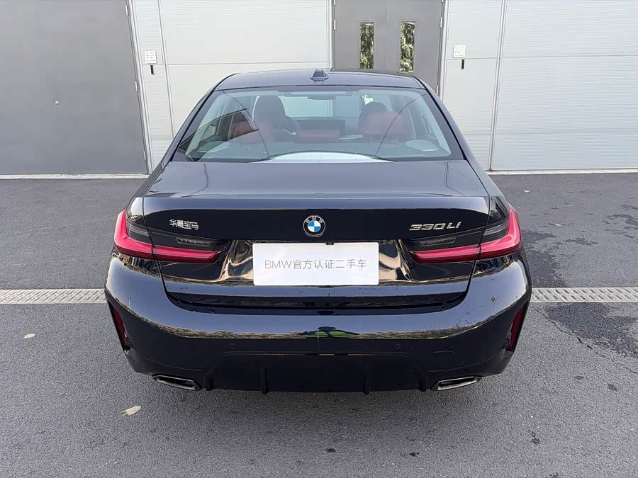 BMW 3 Series 2025 330Li M Sport Night Package - zdjęcie 9