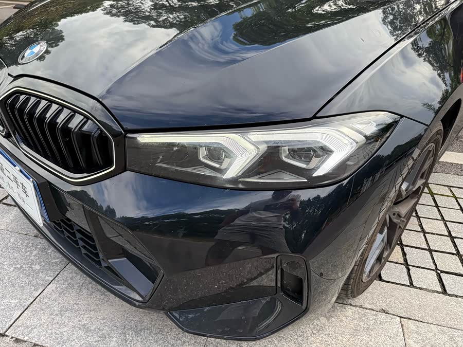 BMW 3 Series 2026 330Li M Sport Night Package - zdjęcie 5