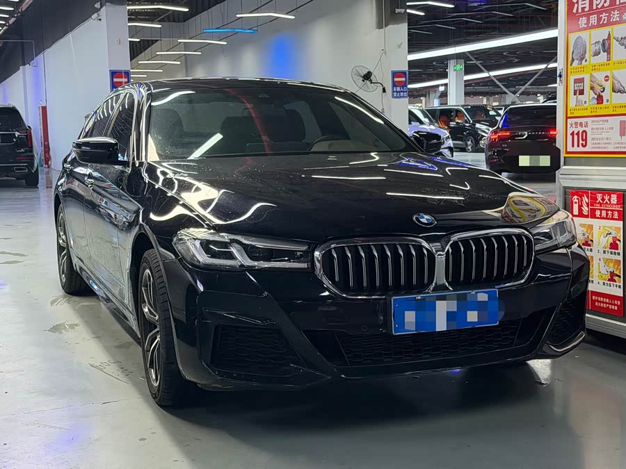 BMW 5 Series 2022 525Li M Sport - zdjęcie 3