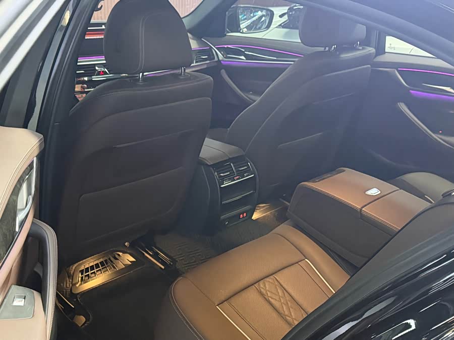 BMW 5 Series 2022 525Li M Sport - zdjęcie 4