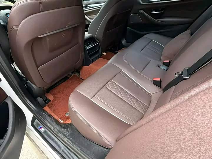 BMW 5 Series 2022 Facelift 525Li M Sport Package - zdjęcie 12