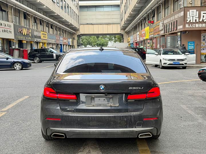 BMW 5 Series 2023 530Li Leading Luxury Package - zdjęcie 18