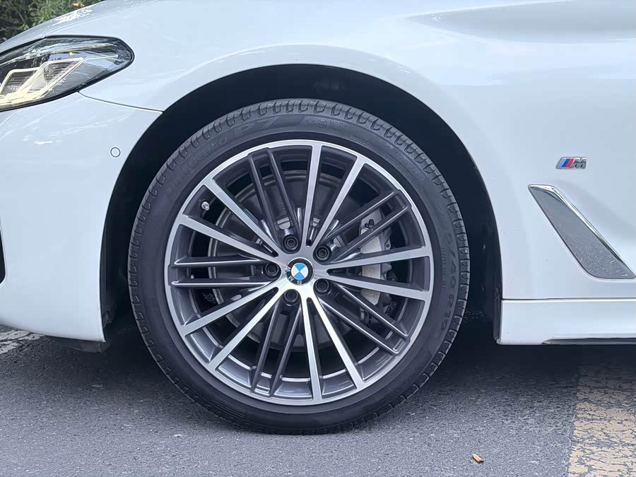 BMW 5 Series 2023 530Li Luxury M Sport Package - zdjęcie 14