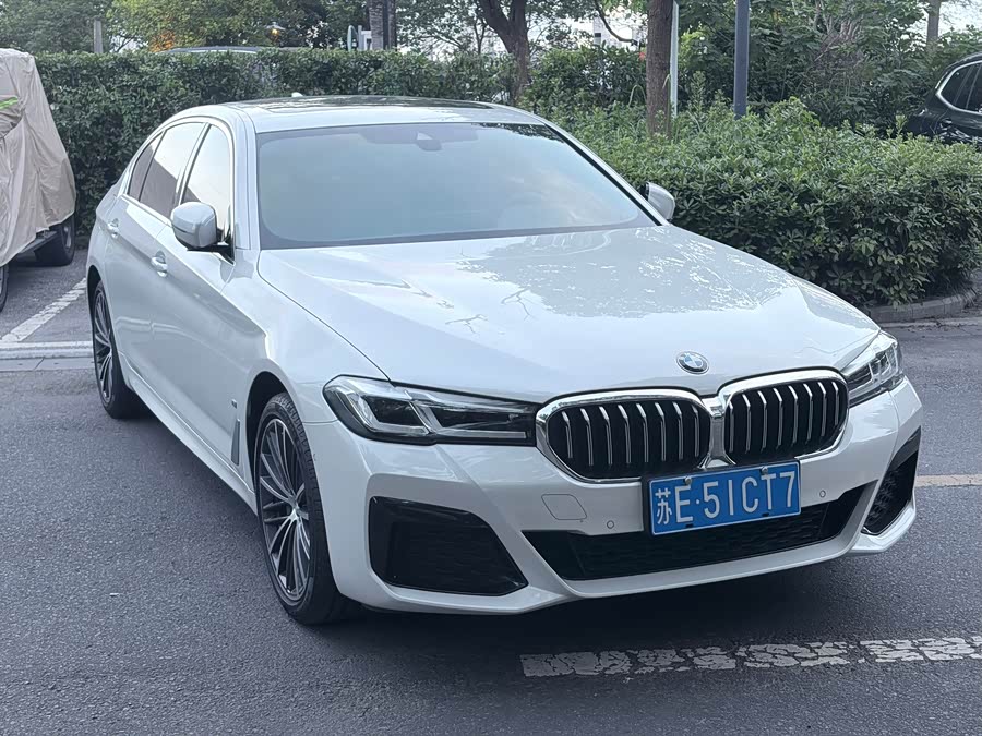 BMW 5 Series 2023 530Li Luxury M Sport Package - zdjęcie 3