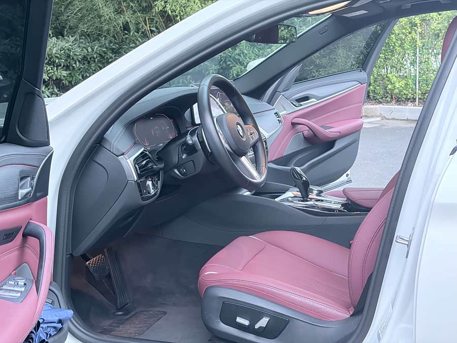 BMW 5 Series 2023 530Li Luxury M Sport Package - zdjęcie 5