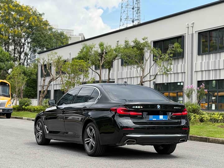 BMW 5 Series 2023 Facelift 530Li Leading Luxury Package - zdjęcie 18