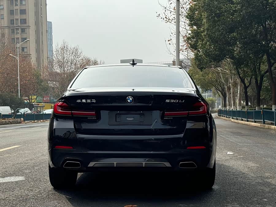 BMW 5 Series 2023 Facelift 530Li Luxury M Sport Package - zdjęcie 5